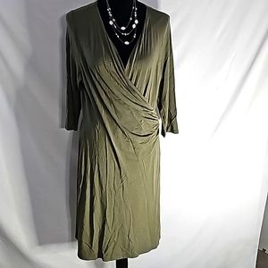 Tommy Bahama NWT (L) 3/4 sleeved cinched waistline green.